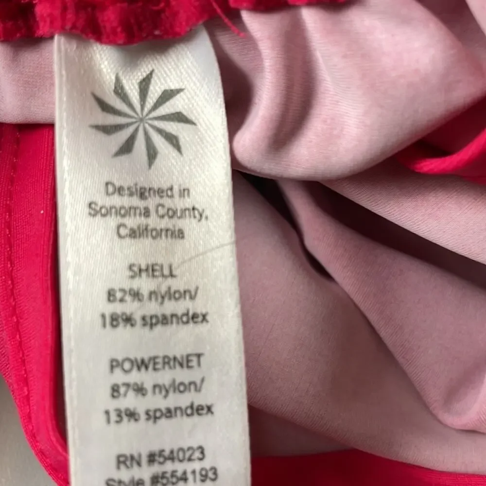 Athleta Pink Paisley Floral Montego Tankini Swim Top 32D/DD